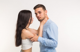 Guide sur l’asphyxie, l’étranglement et la strangulation BDSM