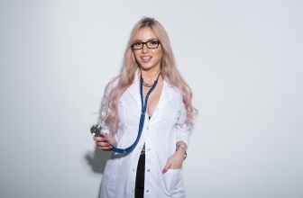 Jeux BDSM : conseils & exemples de scénario BDSM en couple